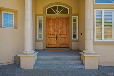 Entry Way - 5 Silverstone Ct, Napa, CA 94558 photo 1 of 5