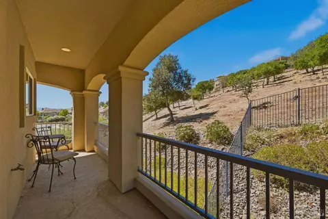 Exterior - 5 Silverstone Ct, Napa, CA 94558 photo 5 of 22