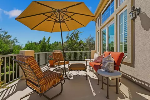 Exterior - 5 Silverstone Ct, Napa, CA 94558 photo 12 of 22