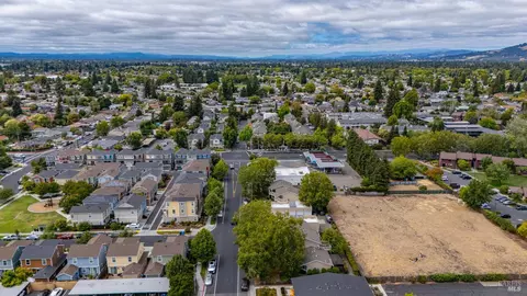 View/Area - 8276 Lancaster Dr, Cotati, CA 94931 photo 8 of 8