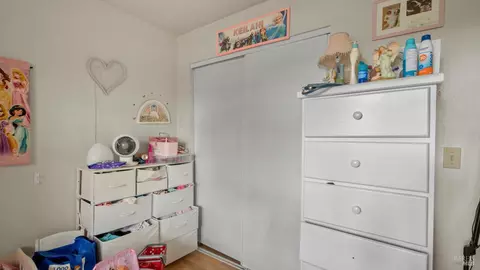 Bedroom - 8276 Lancaster Dr, Cotati, CA 94931 photo 2 of 2