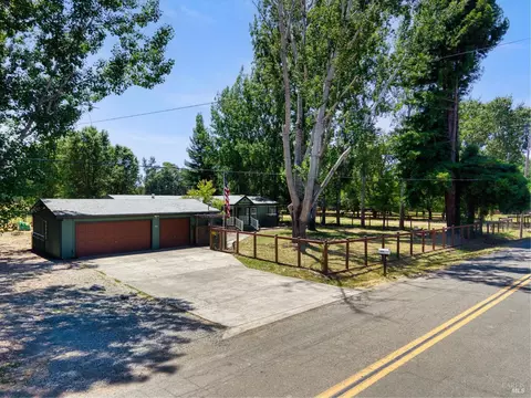 Exterior - 655 Clover Dr, Upper Lake, CA 95485 photo 2 of 7