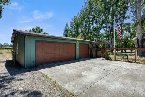 Exterior - 655 Clover Dr, Upper Lake, CA 95485 photo 7 of 7