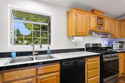 Kitchen - 655 Clover Dr, Upper Lake, CA 95485 photo 2 of 3