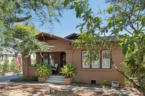 1734 Vineyard Ave, Saint Helena, CA 94574