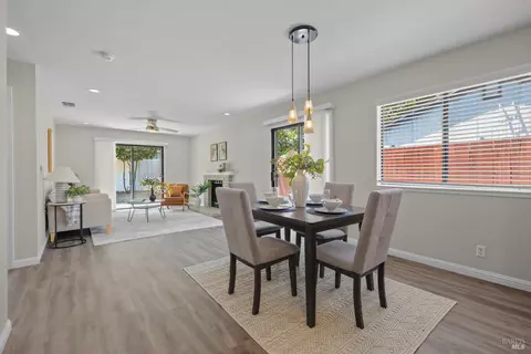 Dining - 1027 Justin Way, Dixon, CA 95620 photo 1 of 3