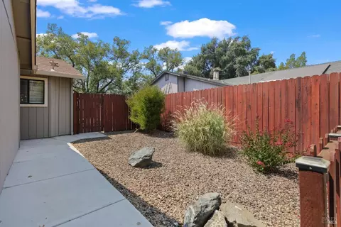 Exterior - 1027 Justin Way, Dixon, CA 95620 photo 1 of 4