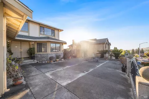 289 Reynard Ln, Vallejo, CA 94591 photo 17