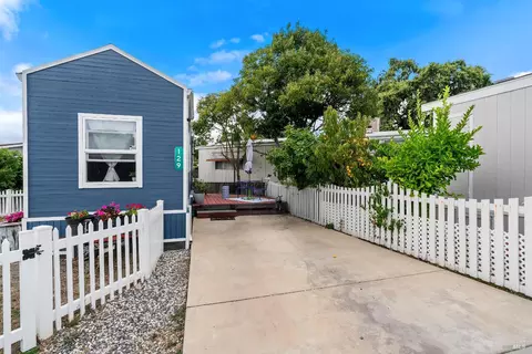 129 Katherine Pl, Windsor, CA 95492 photo 2