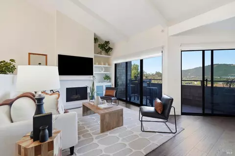 136 La Perdiz Ct, San Rafael, CA 94903