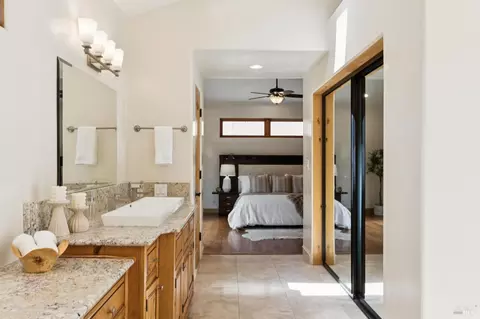 Bath - 1685 Estee Ave, Napa, CA 94558 photo 7 of 13