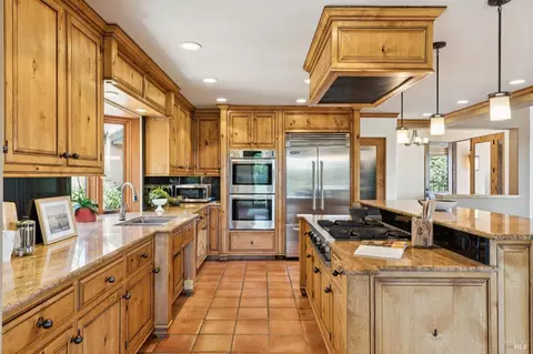 Kitchen - 1685 Estee Ave, Napa, CA 94558 photo 5 of 7