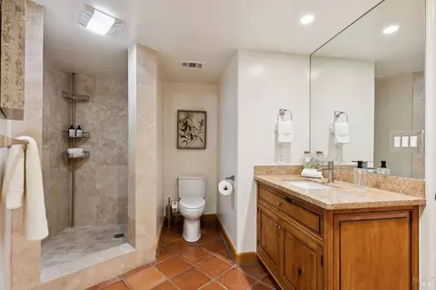 Bath - 1685 Estee Ave, Napa, CA 94558 photo 13 of 13