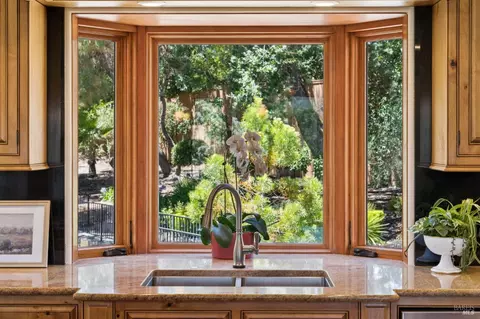 Kitchen - 1685 Estee Ave, Napa, CA 94558 photo 4 of 7