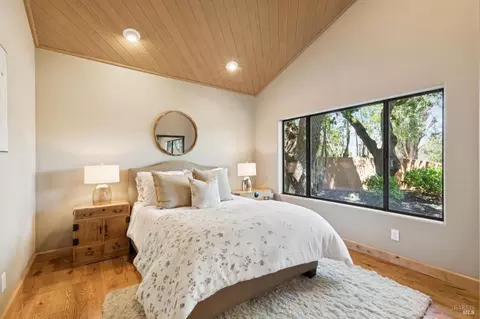 Bedroom - 1685 Estee Ave, Napa, CA 94558 photo 9 of 13