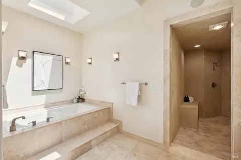 Bath - 1685 Estee Ave, Napa, CA 94558 photo 2 of 13
