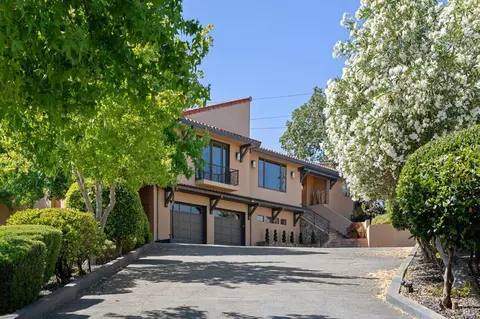 Exterior - 1685 Estee Ave, Napa, CA 94558 photo 6 of 30