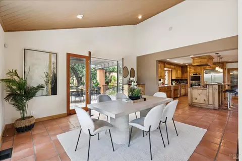 Dining - 1685 Estee Ave, Napa, CA 94558 photo 3 of 6