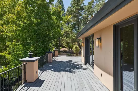 Exterior - 1685 Estee Ave, Napa, CA 94558 photo 18 of 30