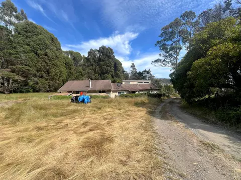 Exterior - 23285 Highway 1, Jenner, CA 95450 photo 4 of 10