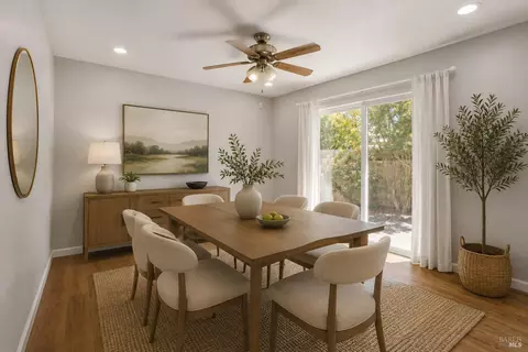 Dining - 107 Palomar Ln, Vallejo, CA 94591 photo 1 of 3