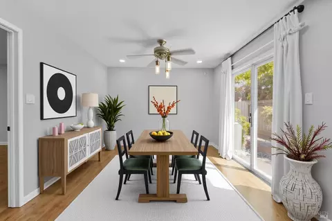 Dining - 107 Palomar Ln, Vallejo, CA 94591 photo 2 of 3