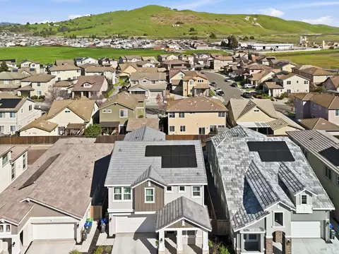 View/Area - 1588 Nightfall Ln, Fairfield, CA 94533 photo 1 of 2