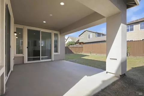 Exterior - 1588 Nightfall Ln, Fairfield, CA 94533 photo 2 of 4