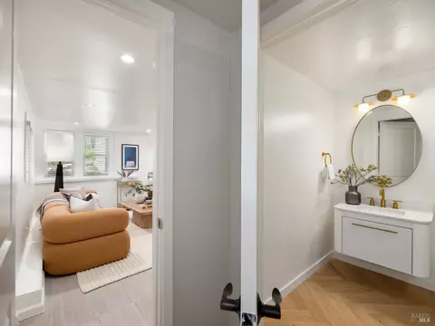 Entry Way - 260 E Blithedale Ave, Mill Valley, CA 94941 photo 4 of 5