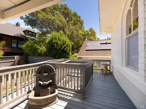 Exterior - 260 E Blithedale Ave, Mill Valley, CA 94941 photo 4 of 12