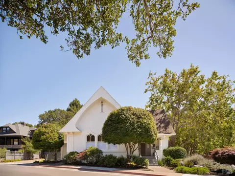 Exterior - 260 E Blithedale Ave, Mill Valley, CA 94941 photo 3 of 12