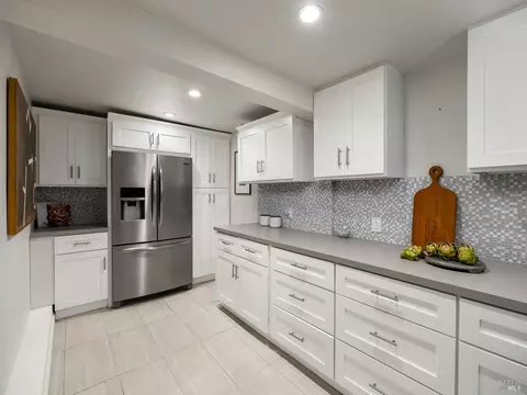Kitchen - 260 E Blithedale Ave, Mill Valley, CA 94941 photo 2 of 2