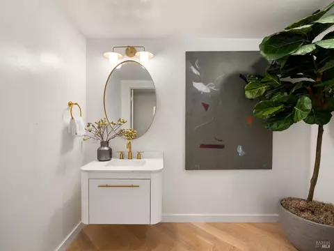 Bath - 260 E Blithedale Ave, Mill Valley, CA 94941 photo 1 of 2