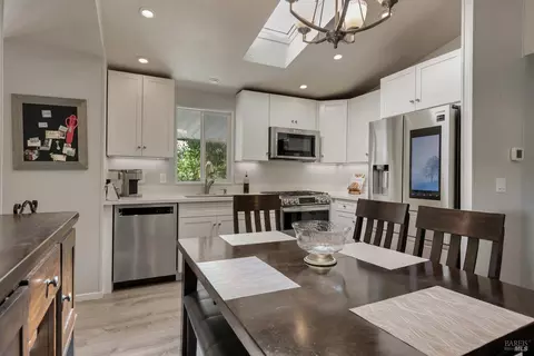 38 Vista Cir, Sonoma, CA 95476 photo 7