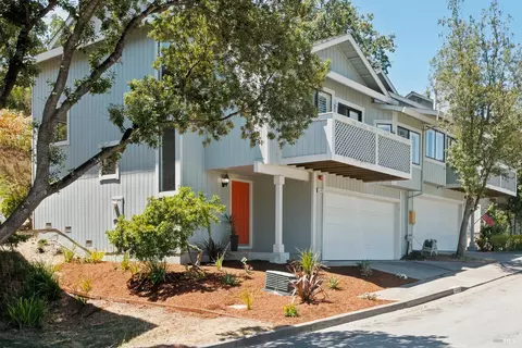 1142 Redwood Blvd, Novato, CA 94947