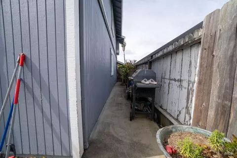 Exterior - 813 Lighthouse Dr, Vallejo, CA 94590 photo 17 of 19