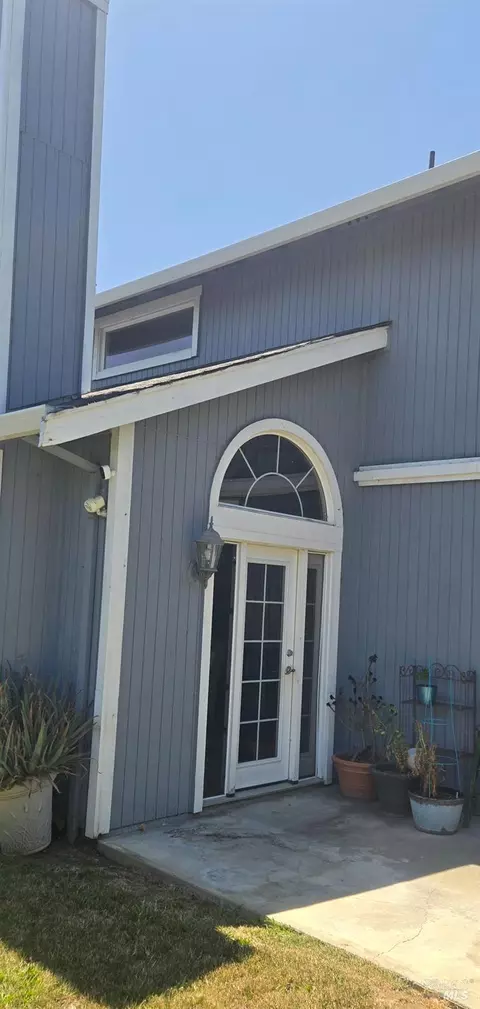 Exterior - 813 Lighthouse Dr, Vallejo, CA 94590 photo 6 of 16
