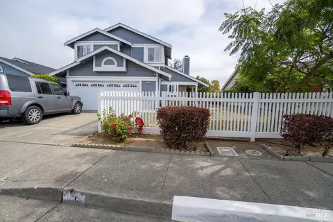 Exterior - 813 Lighthouse Dr, Vallejo, CA 94590 photo 12 of 19