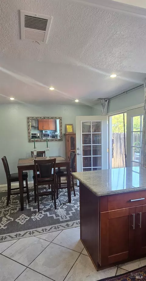 Dining - 813 Lighthouse Dr, Vallejo, CA 94590 photo 2 of 3