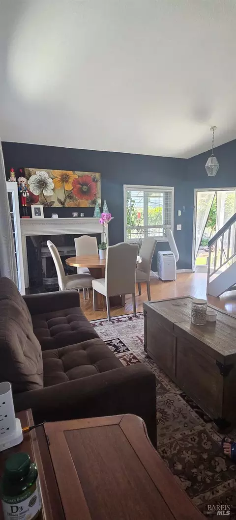 Living - 813 Lighthouse Dr, Vallejo, CA 94590 photo 1 of 3