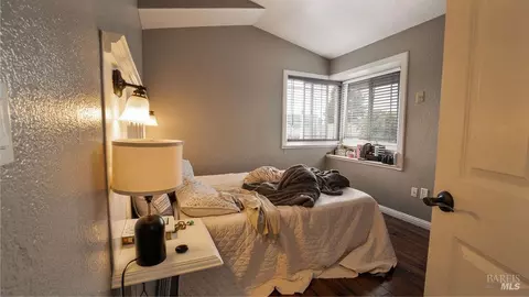 Bedroom - 813 Lighthouse Dr, Vallejo, CA 94590 photo 6 of 6