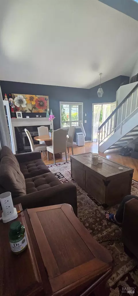 Living - 813 Lighthouse Dr, Vallejo, CA 94590 photo 2 of 3