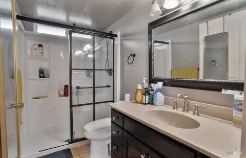 Bath - 813 Lighthouse Dr, Vallejo, CA 94590 photo 5 of 6
