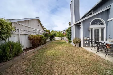 Exterior - 813 Lighthouse Dr, Vallejo, CA 94590 photo 7 of 19