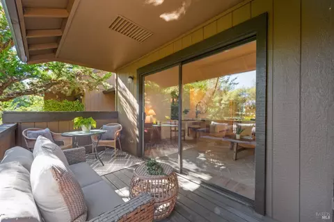 Exterior - 31 Arbor St, Cotati, CA 94931 photo 3 of 8