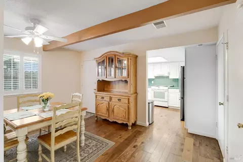 331 E T St, Benicia, CA 94510 photo 5