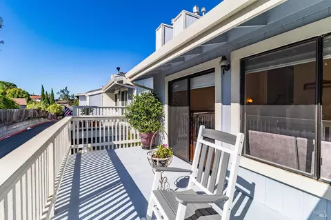 331 E T St, Benicia, CA 94510 photo 31