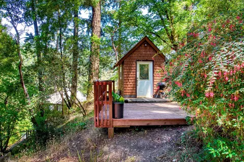 Exterior - 15 Mountain View Ave, Lagunitas, CA 94938 photo 9 of 11