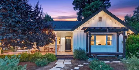 1170 Mountain View Ave, Saint Helena, CA 94574