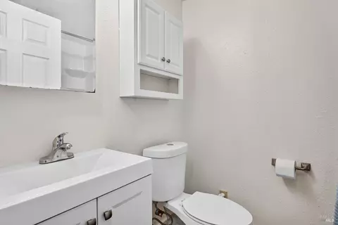 Bath - 236 S Humboldt St, Willits, CA 95490 photo 2 of 2